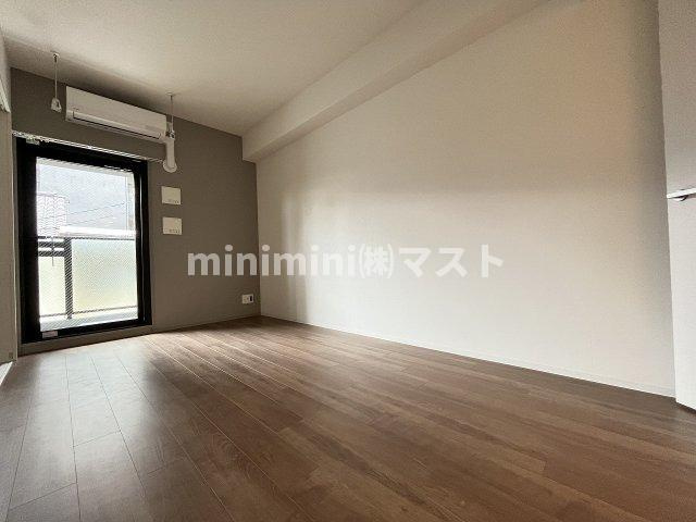 ファーストフィオーレ九条Ⅱの居間・リビング