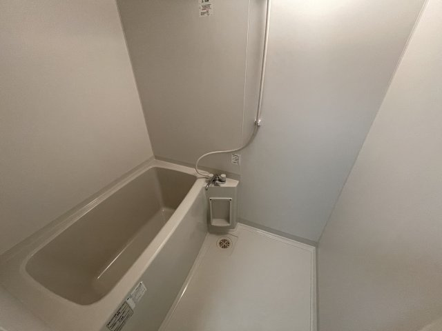 アルテマイスター清水の浴室