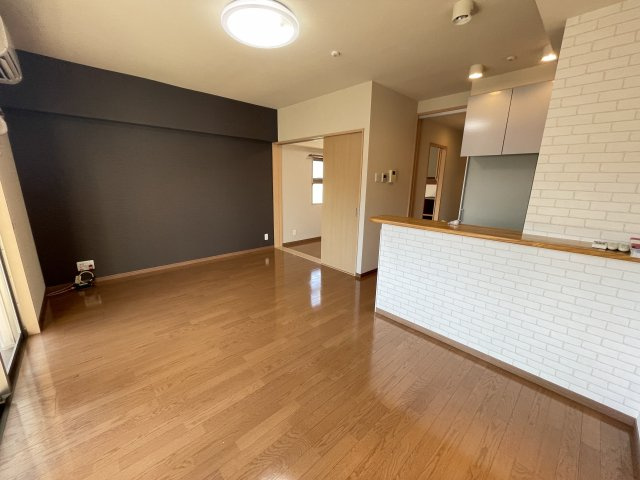 アルテマイスター清水の居間・リビング