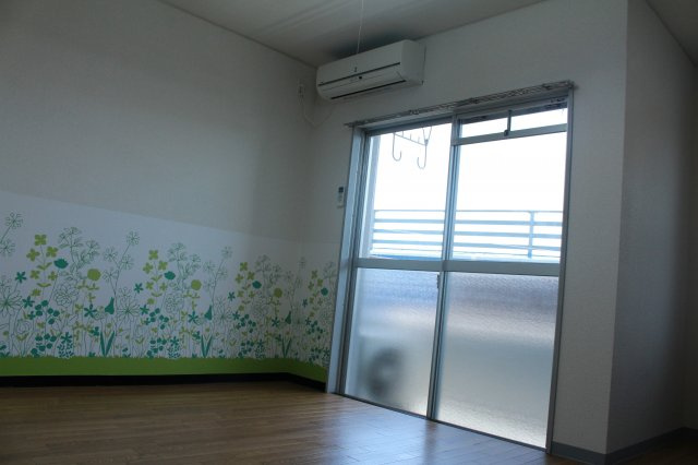 ファーストライフ大塚（BRIGHT COURT大塚）の居間・リビング