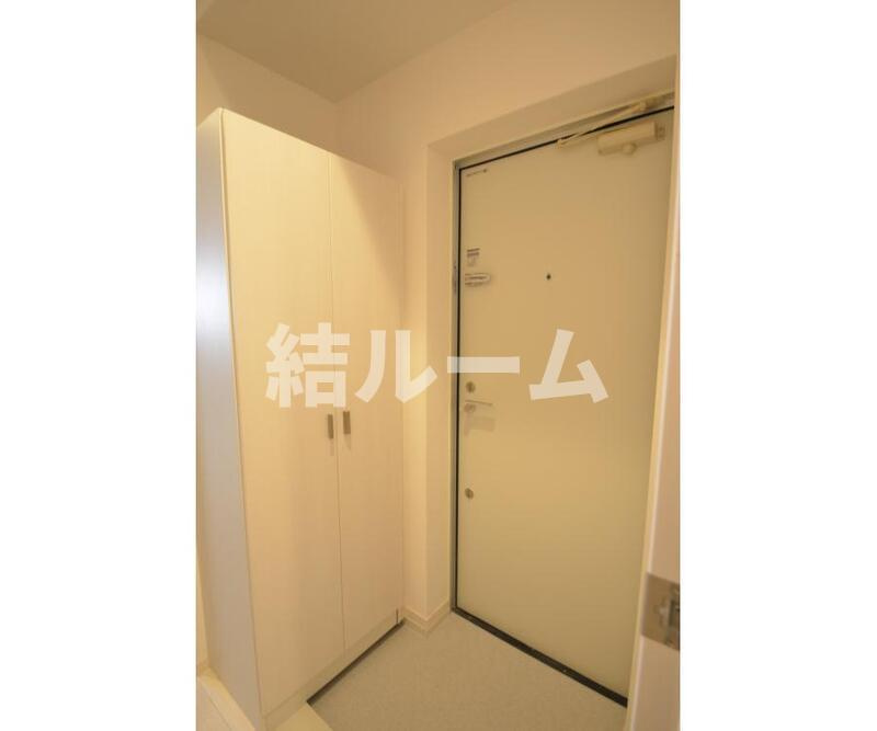 練馬区練馬４丁目のアパートの玄関