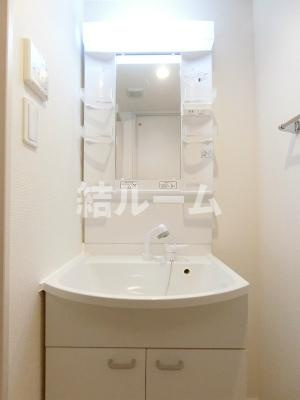 坂戸市関間１丁目の賃貸マンションの洗面所