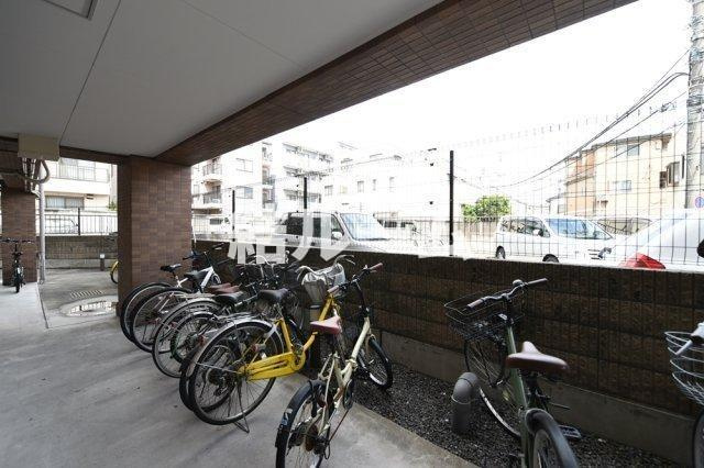 板橋区稲荷台の賃貸マンションの駐車場|駐輪場