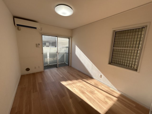 ラ・コート二子の洋室