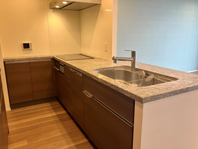 ベイズタワー＆ガーデン