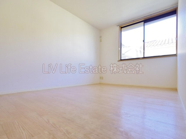 西東京市中町３丁目のアパートの洋室