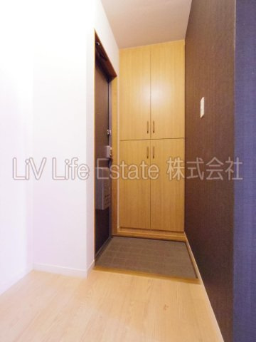 西東京市中町３丁目のアパートの玄関