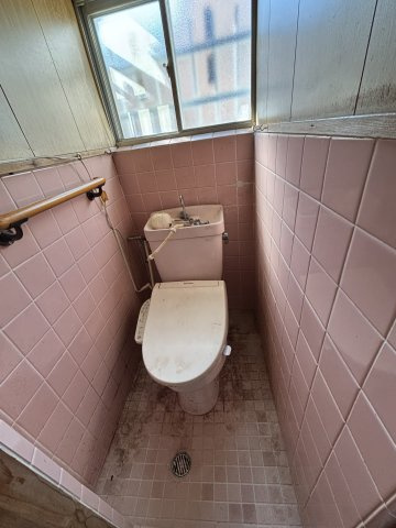 錦町貸家02のトイレ