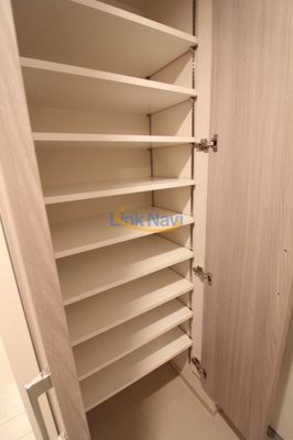 【玄関】 | プレディアコート本町