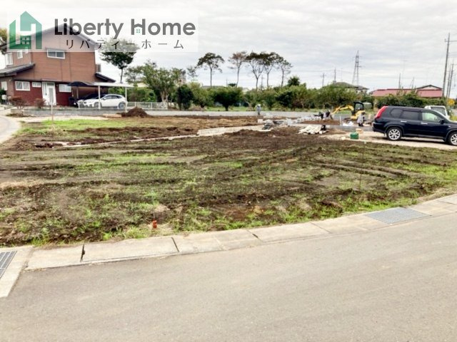 第1笠間市南友部　新築戸建　2号棟の前面道路含む現地写真