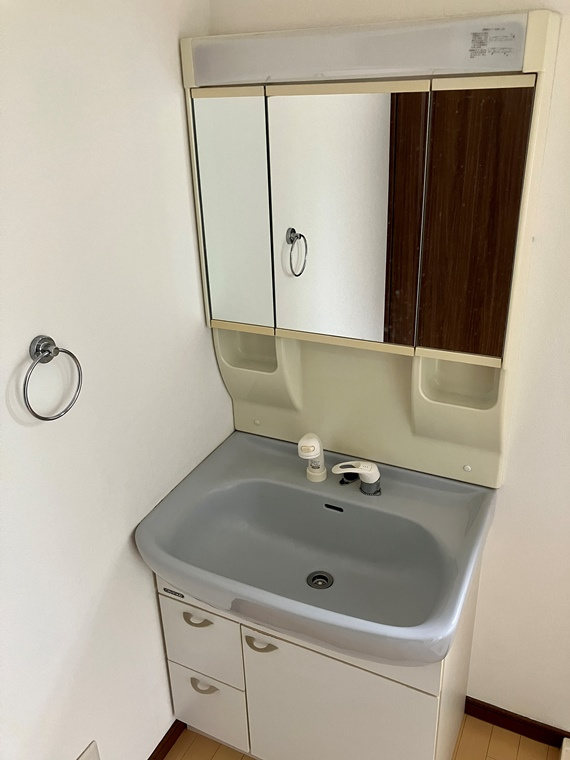 石神井町戸建の洗面所