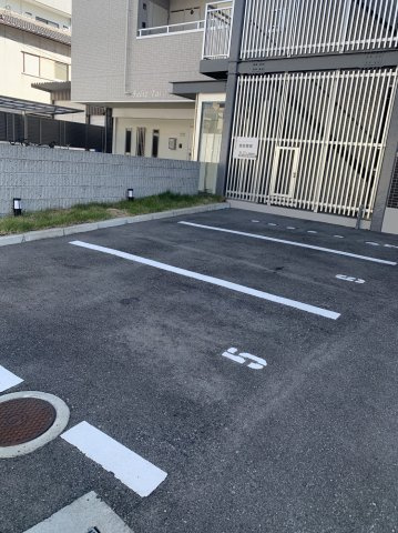 Feliz高石の駐車場|駐車場があるので、車を買う予定の方も安心です