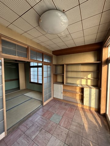 足利市小俣町の一戸建ての洋室