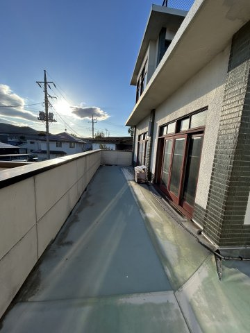 足利市小俣町の一戸建てのバルコニー