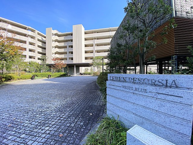 レーヴェンリゾシアヴェスティブルー