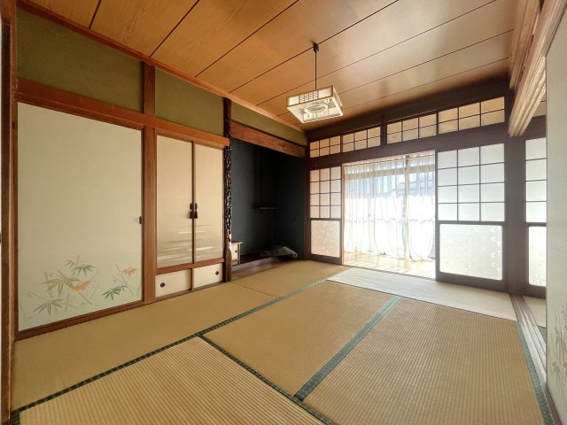 西宮浦町貸家の和室
