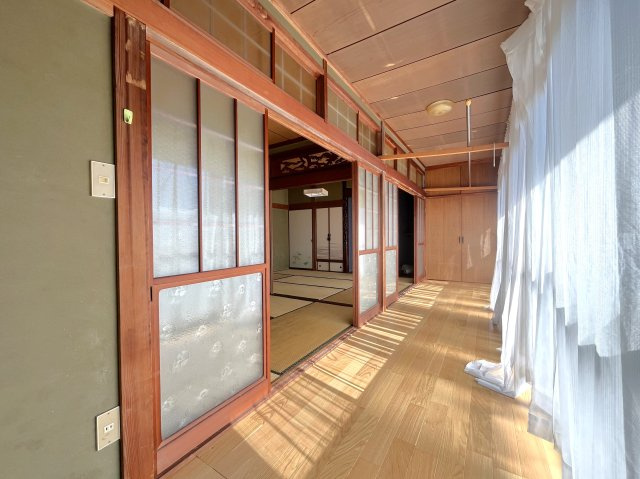 西宮浦町貸家の内装