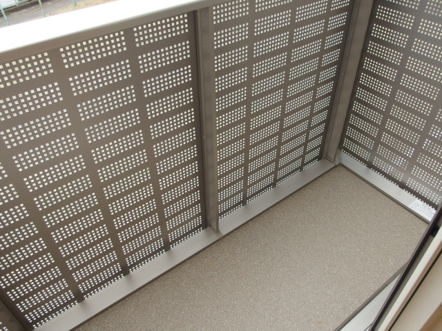 プロニティ鴨田のバルコニー