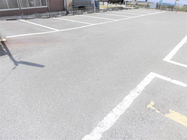 竹中ビルの駐車場