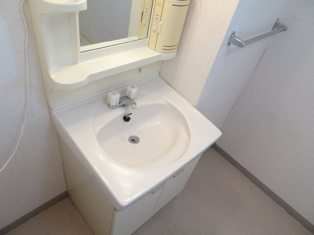 竹中ビルの独立洗面台