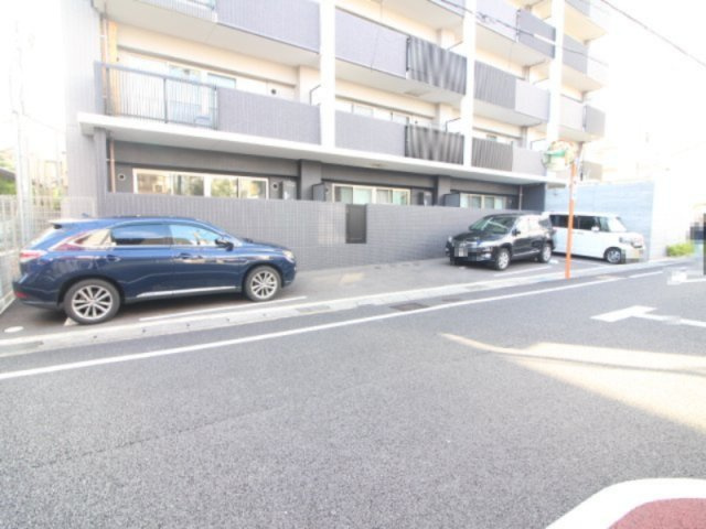 Avantage雅庵の駐車場