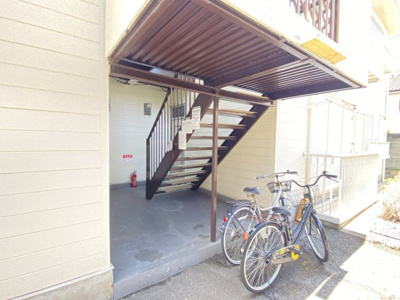 【エントランス】 | ロイヤルヘルツ