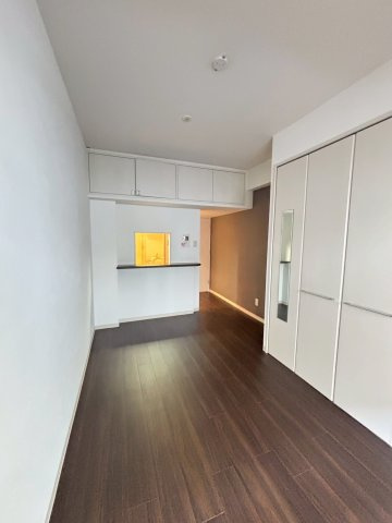 福岡市博多区博多駅南２丁目の賃貸マンションの居間・リビング