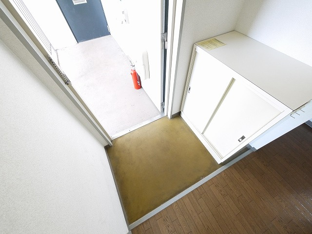 ハイライフ東生駒の玄関|きれいな玄関です