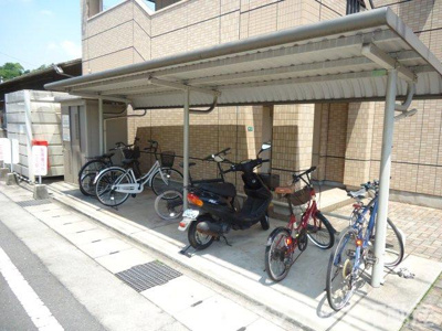 【その他共用部分】 | ウィスティリア | 屋根付き駐輪場