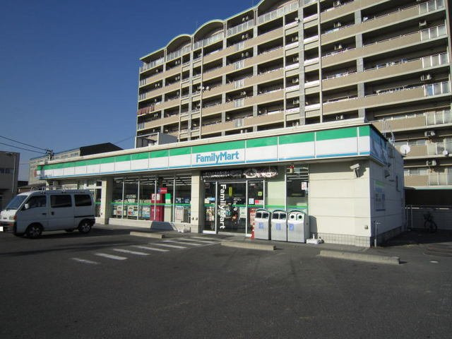 アルコ　イーリスの周辺|ファミリーマート 岡崎石工団地まで900m