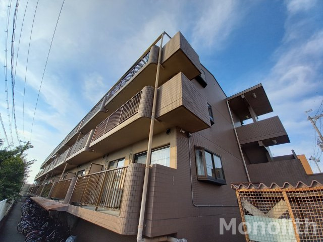 グランエクセル 和泉の外観