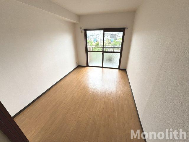 グランエクセル 和泉の洋室