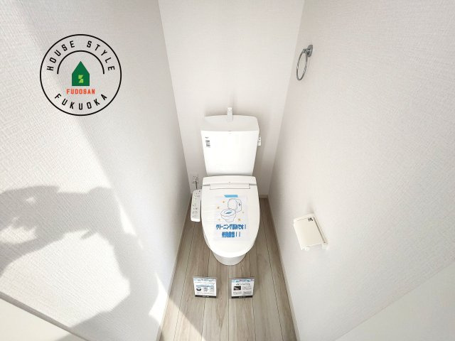 福岡市東区香椎駅東1丁目第3-1棟（1号棟）　の内観：施工例|温水洗浄便座を完備しております。2ヶ所にトイレがあるのは朝の慌ただしい時間も安心です。