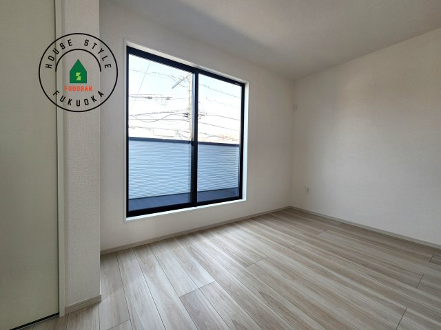 福岡市東区香椎駅東1丁目第3-1棟（1号棟）　の内観：施工例|採光良好な洋室は全居室、複層ガラスの遮熱効果と断熱効果で、一年中快適に過ごせます。