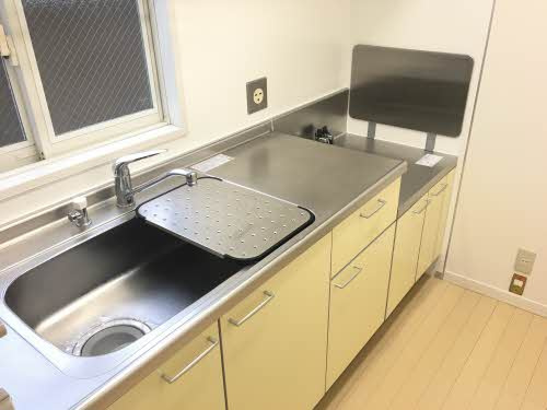 岡山市北区舟橋町のアパートのキッチン