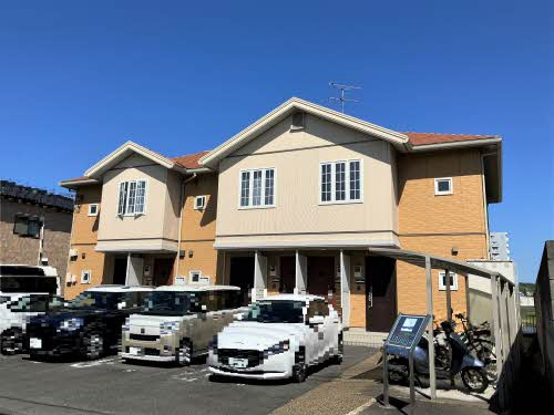 岡山市北区舟橋町のアパートの外観