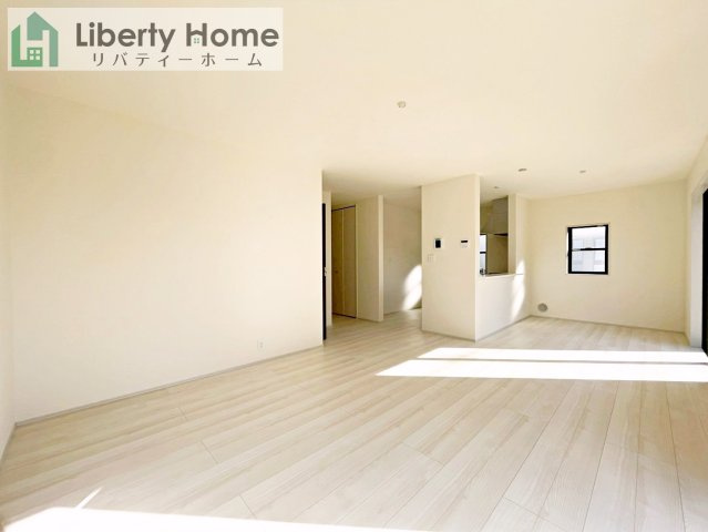 那珂市菅谷16期　新築戸建　2号棟の居間・リビング