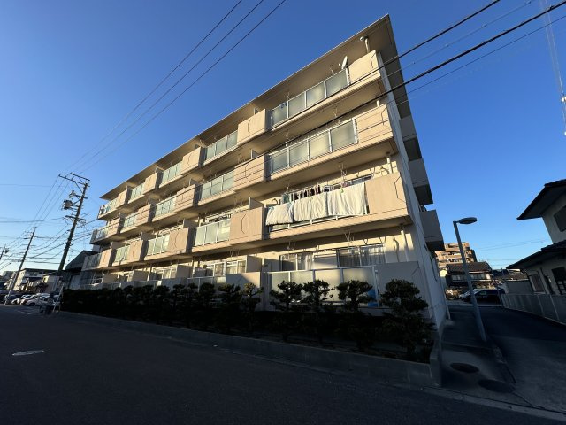 エレガンス青山の外観