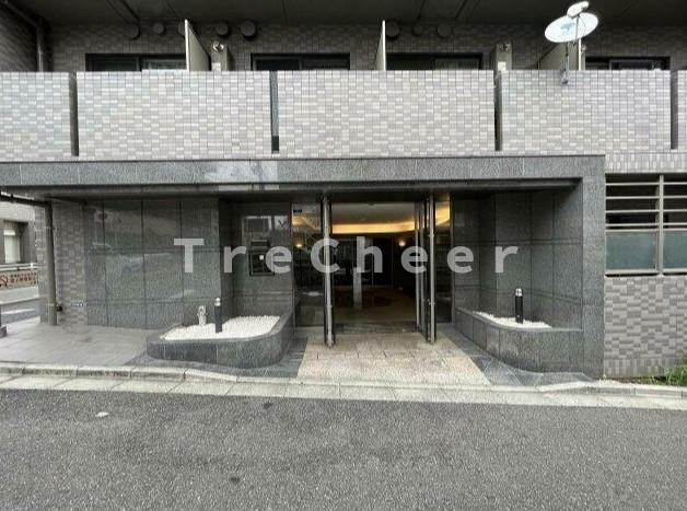 ルーブル高田馬場弐番館のエントランス