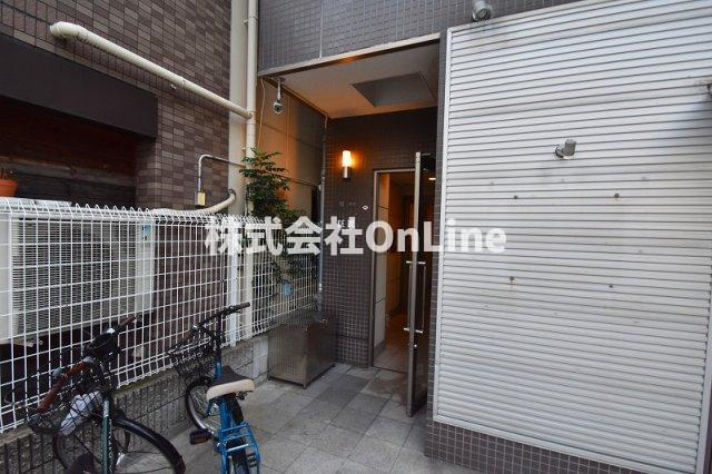 巨匠のエントランス