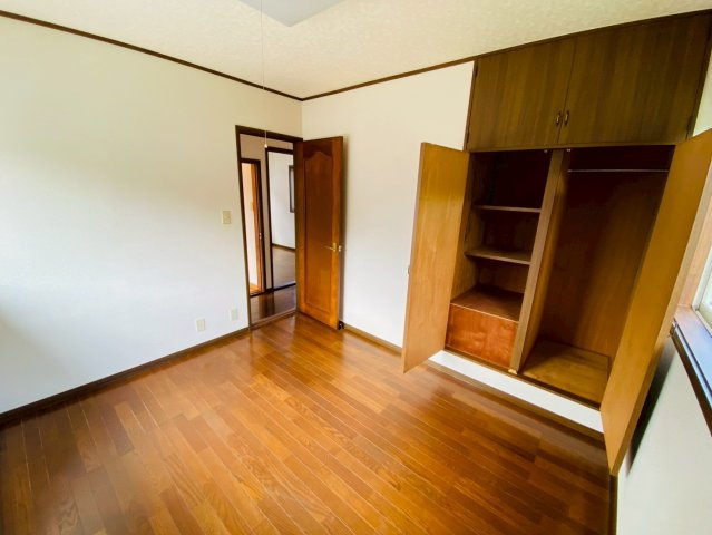 ⼋街市⼋街ろ　中古戸建の収納