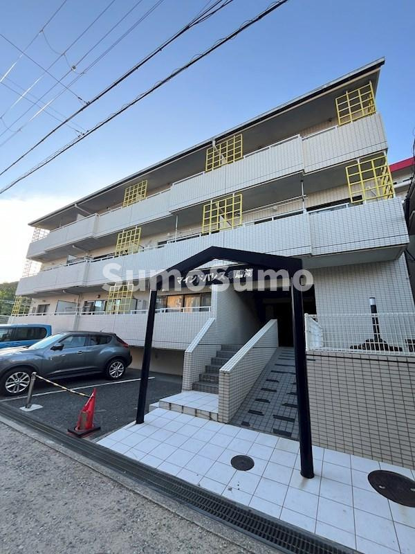 マインドパレス須磨浦のエントランス|物件の外観です