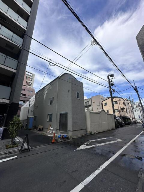 台東区松が谷１丁目の新築一戸建の前面道路含む現地写真| 