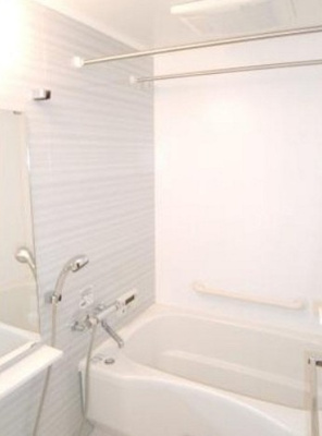 【浴室】 | パークアクシス方南町 | 浴室乾燥機付きバス。