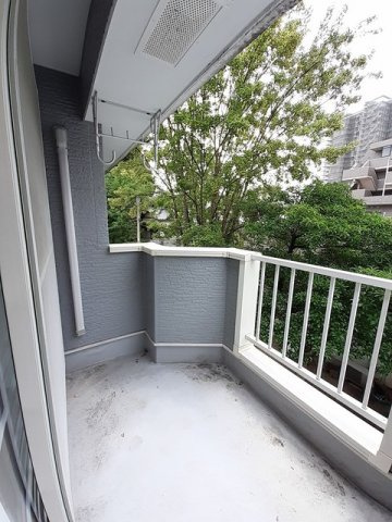 ニュークレストール藤のバルコニー