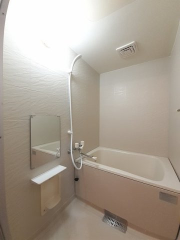 メゾン・ド・フローラの浴室