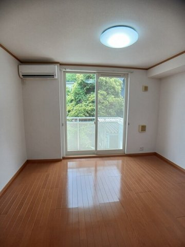 デフィ藤の内装