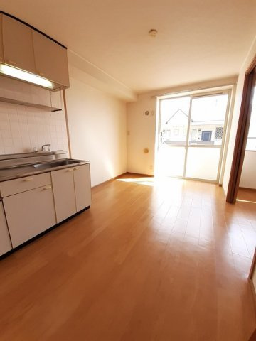 シャトーレインボーＡの居間・リビング