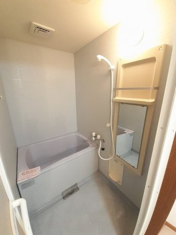 シャトーレインボーＡの浴室