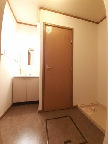 クレストールゆうＢの洗面所